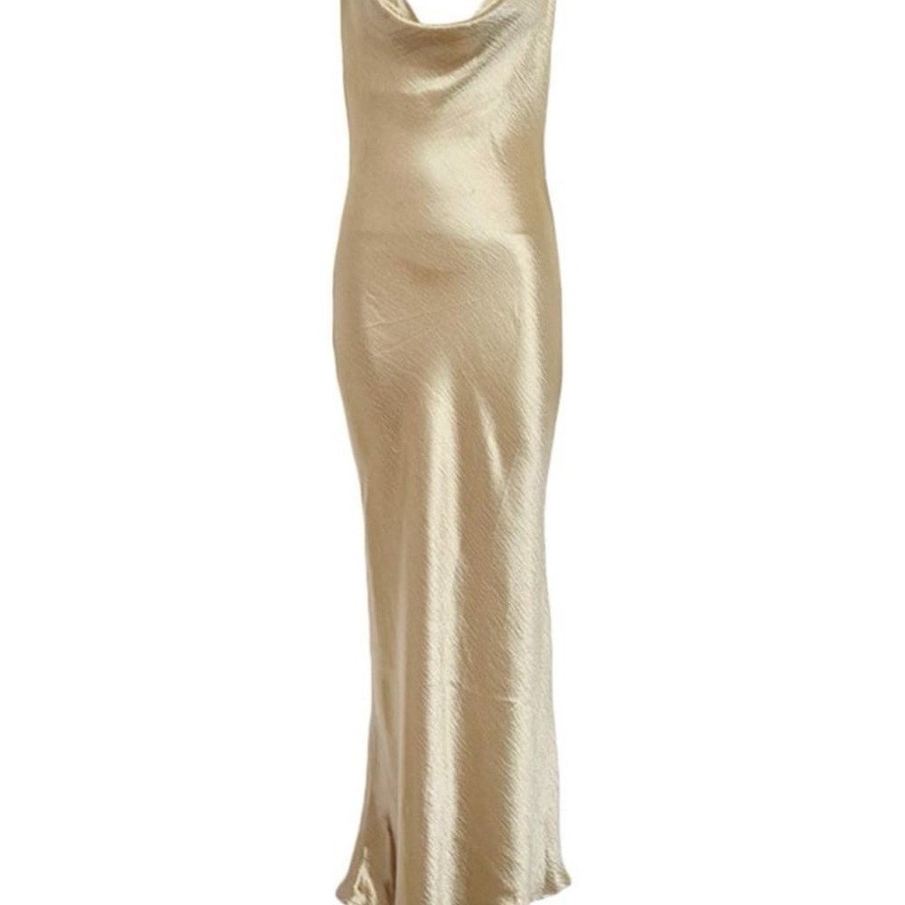 Elegant Gold Sleeveless Dress